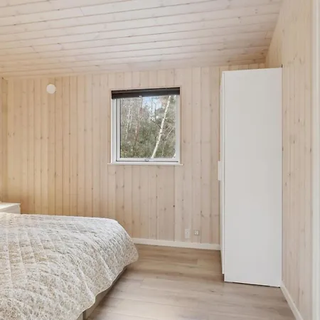 Amitola - 800m From The Sea By Interhome Højby