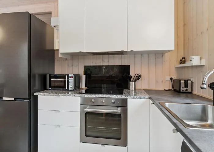 Amitola - 800m From The Sea By Interhome بيت للعطل *